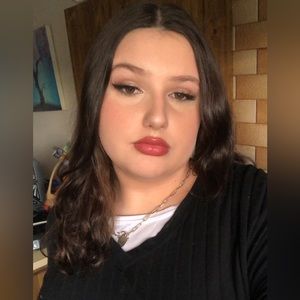 Meet your Posher, Jaymelee